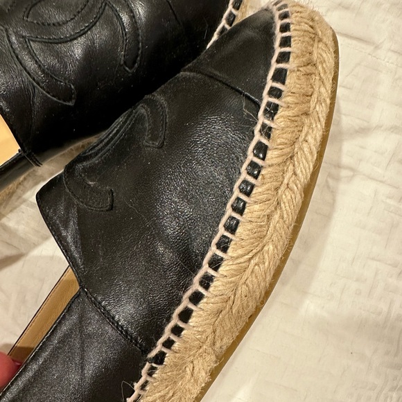 Like new Chanel Espidrilles , black leather size 38 - Picture 3 of 4